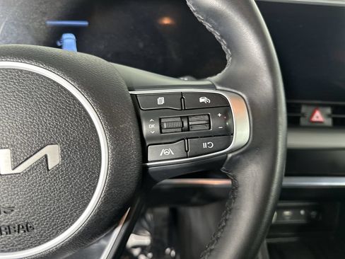 Certified 2023 Kia Sportage EX FWD image 8