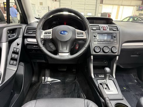 Used 2015 Subaru Forester 2.5i Limited AWD/4WD image 21