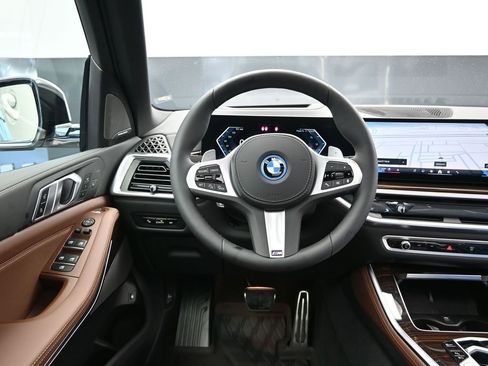 New 2026 BMW X5 xDrive50e image 29