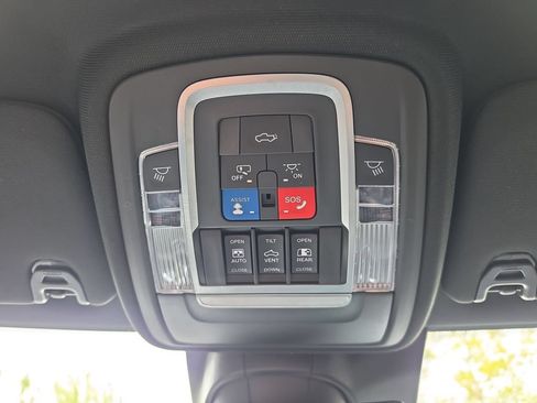 Used 2020 RAM 2500 Laramie AWD/4WD image 22
