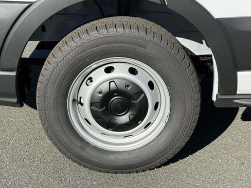New 2026 Ford Transit 250 Low Roof w/ Load Area Protection Package RWD image 9