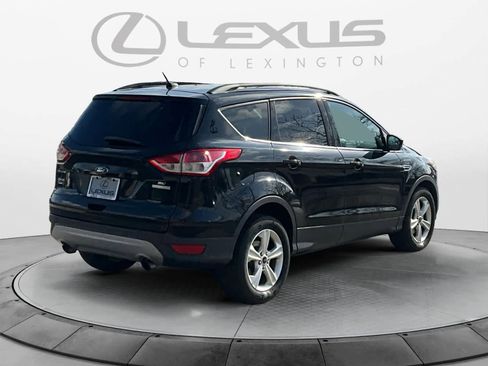 Used 2016 Ford Escape SE w/ Equipment Group 201A image 5