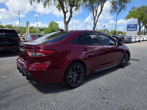 Used 2024 Toyota Corolla SE FWD image 3