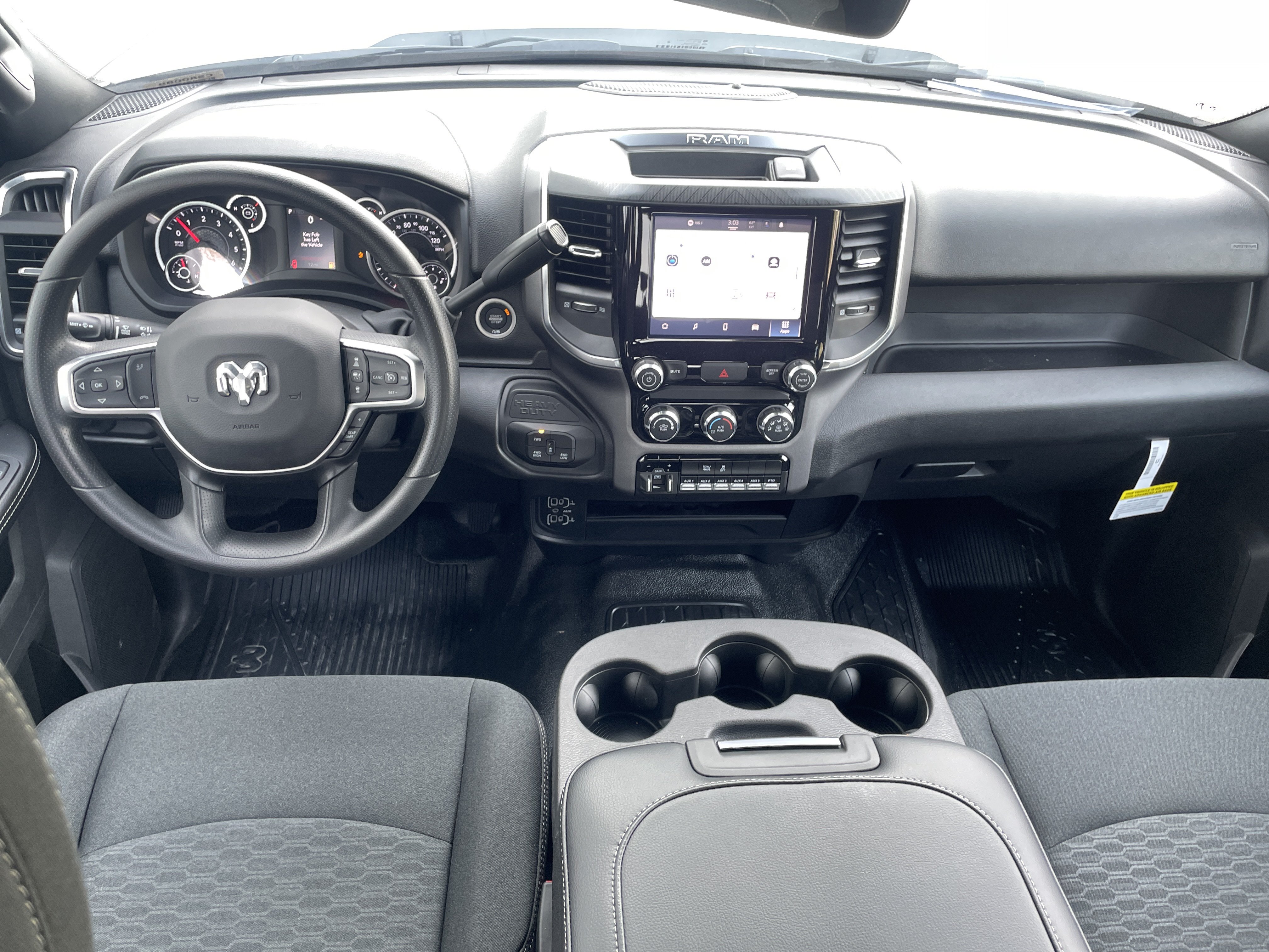 Used 2025 RAM 3500 Big Horn AWD/4WD image 35
