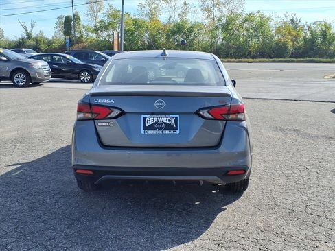 Used 2023 Nissan Versa SR w/ Trunk Package image 5