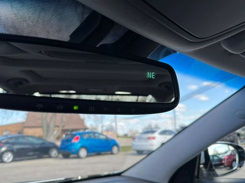 Used 2016 Kia Cadenza Premium image 25