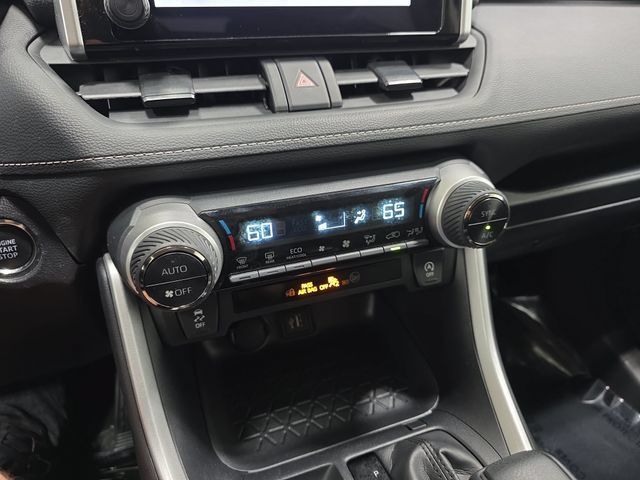 Certified 2025 Toyota RAV4 XLE FWD image 21