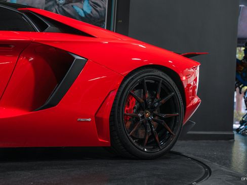 Used 2015 Lamborghini Aventador LP 700-4 AWD/4WD image 23