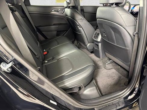 Used 2025 Kia Sportage SX FWD image 17