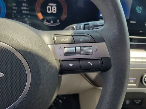 Used 2026 Hyundai Kona SE FWD image 8