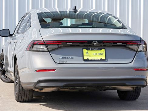 Used 2025 Honda Accord SE image 5