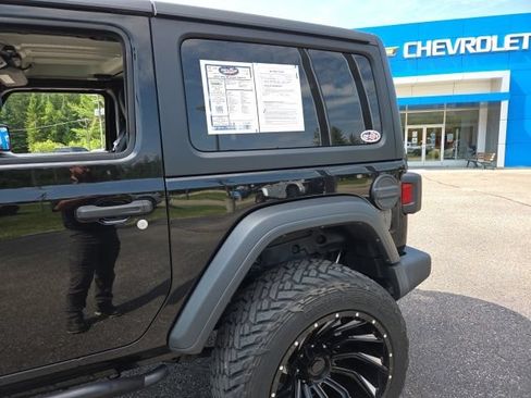 Used 2019 Jeep Wrangler Sport w/ Quick Order Package 23S AWD/4WD image 33
