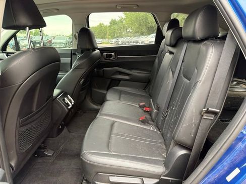 Used 2023 Kia Sorento S w/ Panoramic Sunroof Package FWD image 18