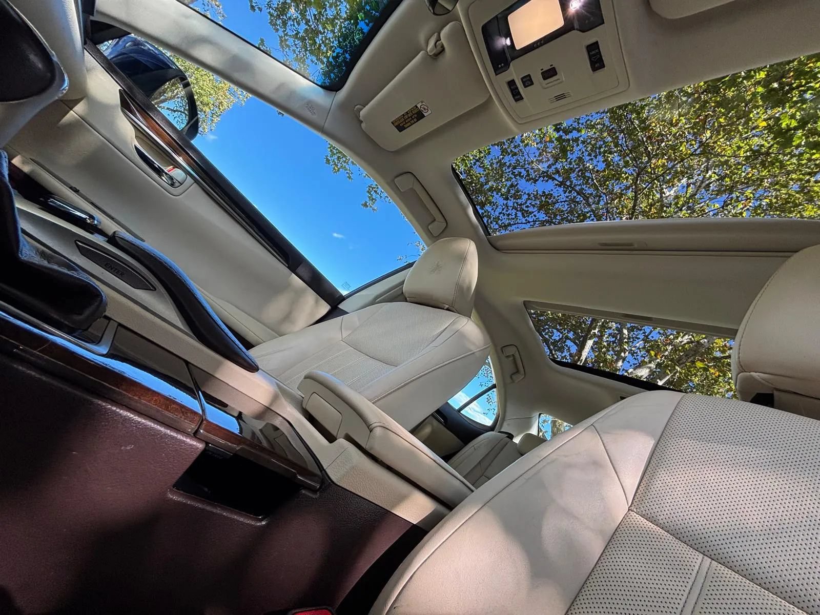 Used 2016 Lexus ES 350 w/ Luxury Package w/Wood Trim FWD image 20