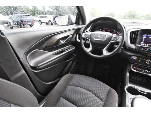 Used 2023 GMC Terrain SLE w/ Driver Convenience Package AWD/4WD image 11