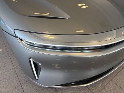 Used 2025 Lucid Air Pure RWD image 12