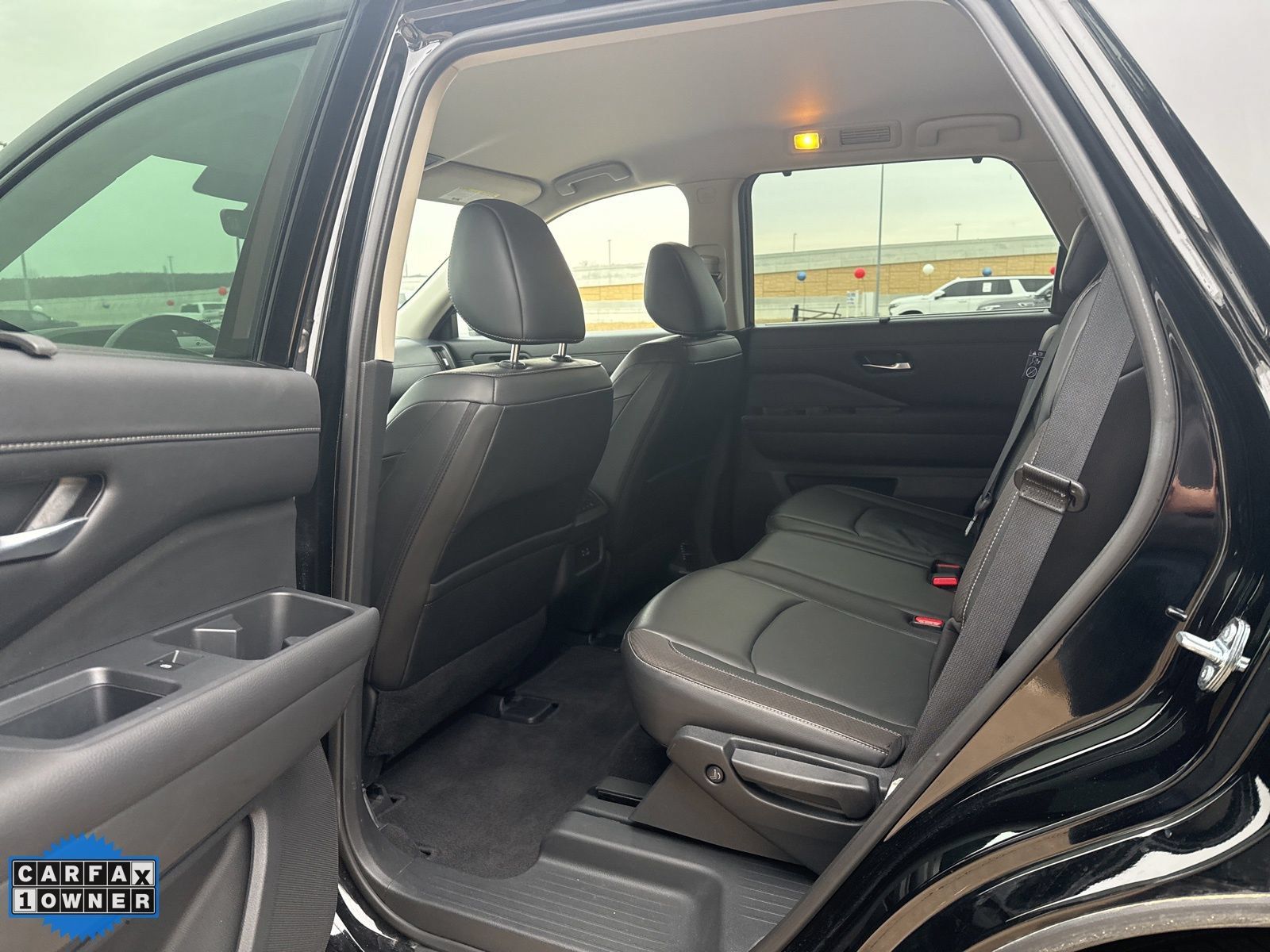 Used 2025 Nissan Pathfinder SL AWD/4WD image 26