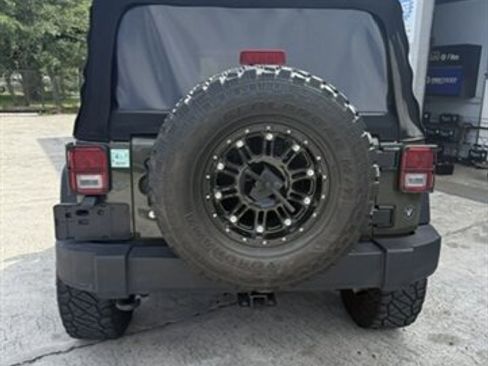 Used 2015 Jeep Wrangler Unlimited Sport w/ Quick Order Package 24S image 2