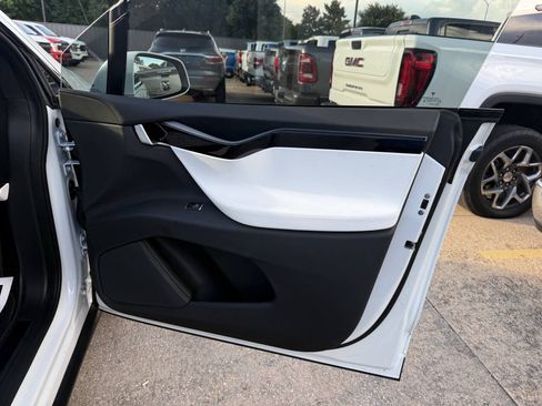 Used 2019 Tesla Model X 75D AWD/4WD image 11