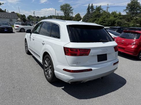 Used 2019 Audi Q7 3.0T Premium Plus w/ Premium Plus Package AWD/4WD image 9