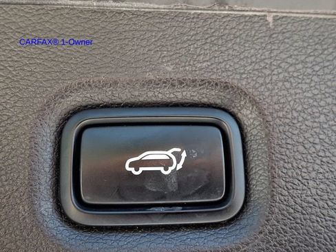 Used 2020 Hyundai Santa Fe Limited AWD/4WD image 34