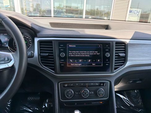 Certified 2021 Volkswagen Atlas Cross Sport SE AWD/4WD image 20