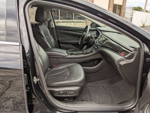 Used 2017 Buick LaCrosse Essence FWD image 14