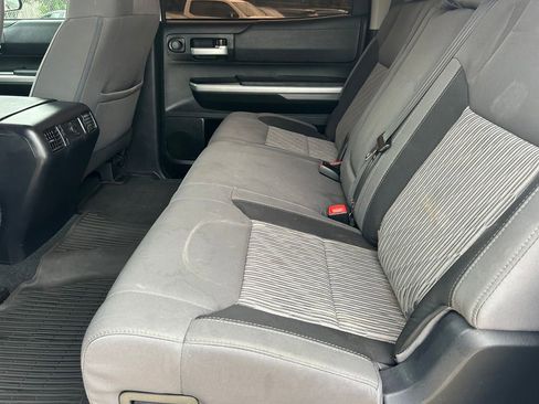 Used 2017 Toyota Tundra SR5 w/ SR5 Upgrade Package RWD image 15