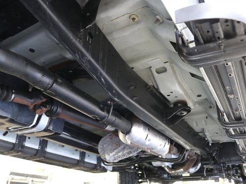 Used 2001 Ford F350 Lariat image 23