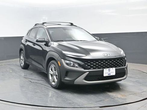 Used 2023 Hyundai Kona SEL AWD/4WD image 2