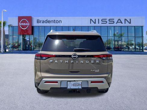 Certified 2025 Nissan Pathfinder Platinum AWD/4WD image 6