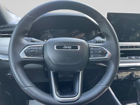 Used 2024 Jeep Compass Limited w/ Sun and Sound Group AWD/4WD image 25