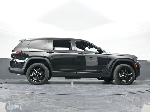 Used 2021 Jeep Grand Cherokee L Laredo image 63