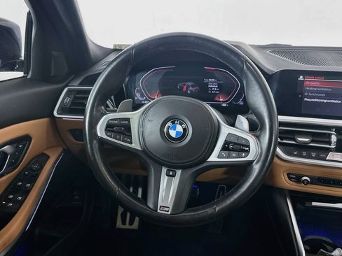 Used 2022 BMW 330i Sedan w/ M Sport Package RWD image 18