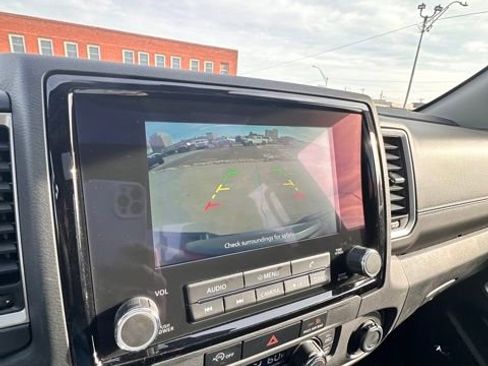 Certified 2024 Nissan Frontier SL w/ Technology Package image 15