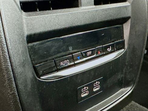 Used 2025 BMW 330i Sedan RWD image 28