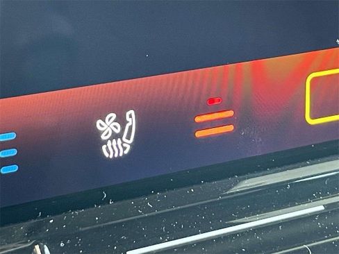 New 2025 Volkswagen ID. Buzz Pro S RWD image 30