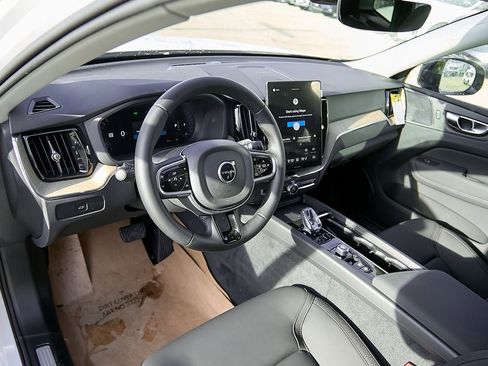 New 2026 Volvo XC60 B5 Plus w/ Climate Package image 14