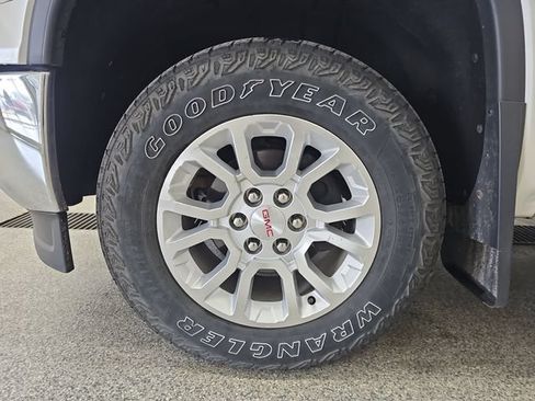 Used 2014 GMC Sierra 1500 SLE w/ SLE Value Package AWD/4WD image 23