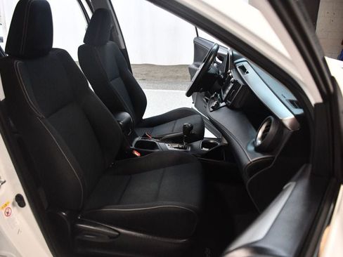 Used 2017 Toyota RAV4 XLE FWD image 31