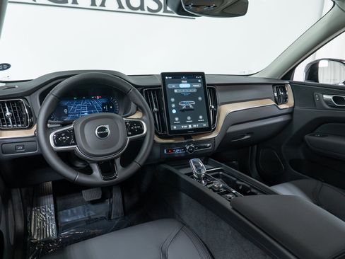 New 2026 Volvo XC60 B5 Core w/ Climate Package AWD/4WD image 16