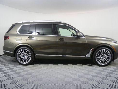 New 2026 BMW X7 xDrive40i w/ Executive Package AWD/4WD image 2