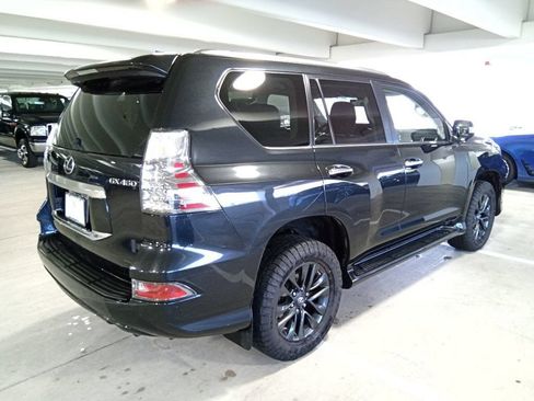 Used 2022 Lexus GX 460 Premium w/ Premium Plus Package AWD/4WD image 5