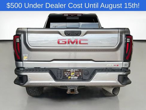 Used 2024 GMC Sierra 2500 AT4 w/ Technology Package AWD/4WD image 6