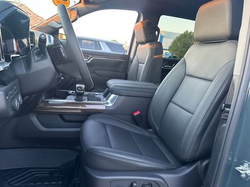 New 2026 Chevrolet Silverado 1500 LT Trail Boss w/ Convenience Package II AWD/4WD image 18