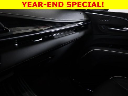 Used 2021 Cadillac Escalade ESV Sport w/ Driver Assist Tech Package image 18