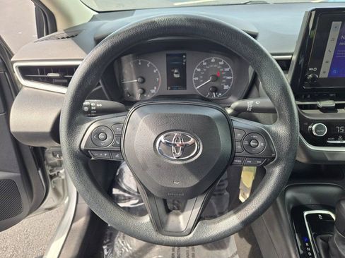 Used 2024 Toyota Corolla LE FWD image 30