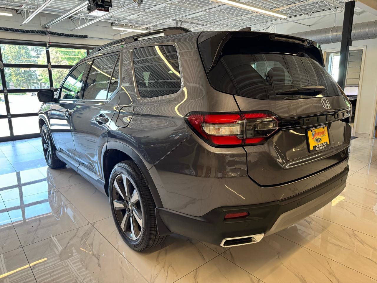 Used 2023 Honda Pilot Elite image 7