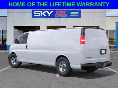 New 2025 Chevrolet Express 3500 Work Van w/ Driver Convenience Package