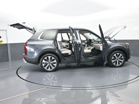 Used 2021 Kia Telluride S image 73